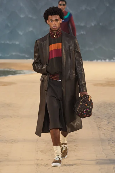 Look 69